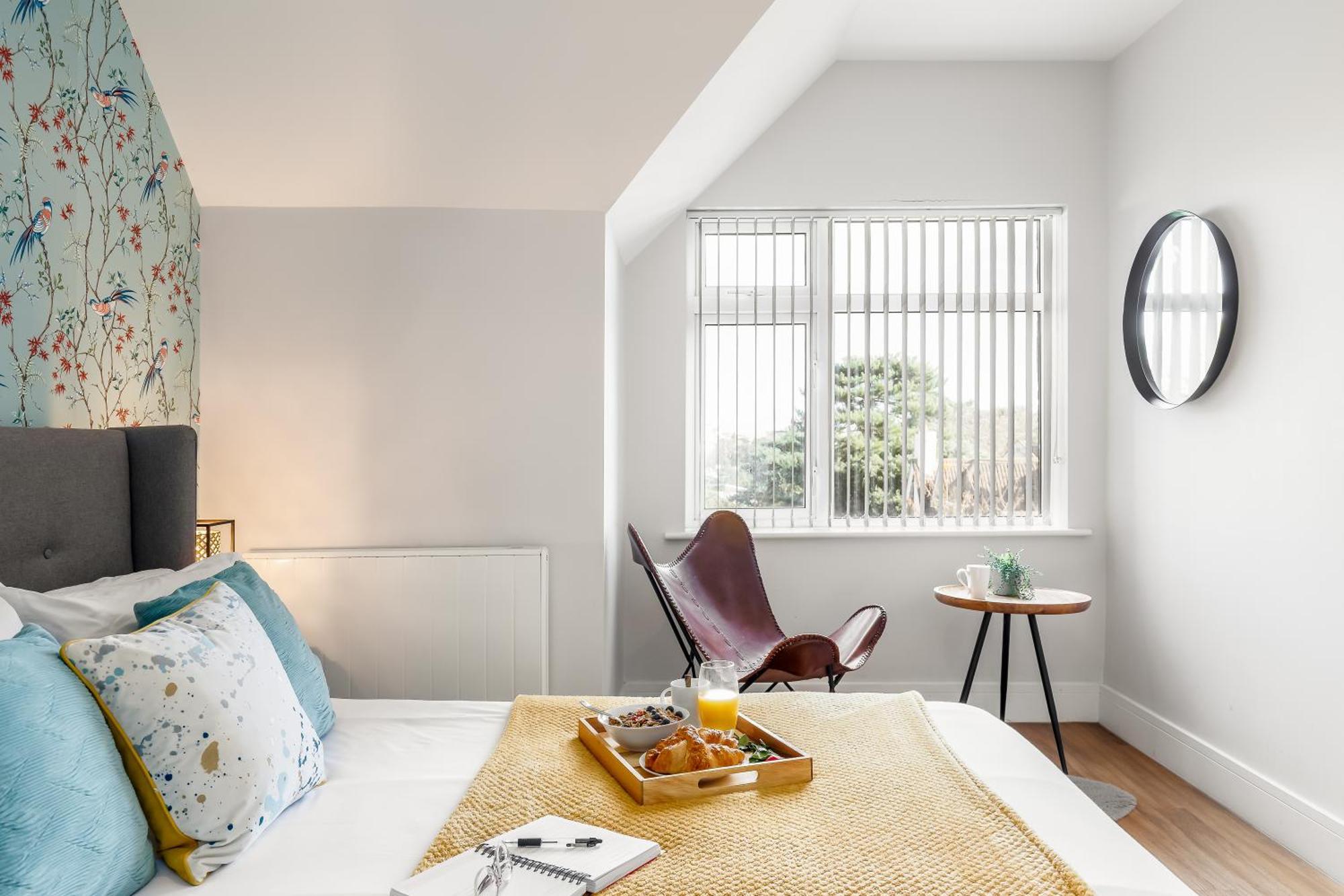 Sea Breeze Apartment *